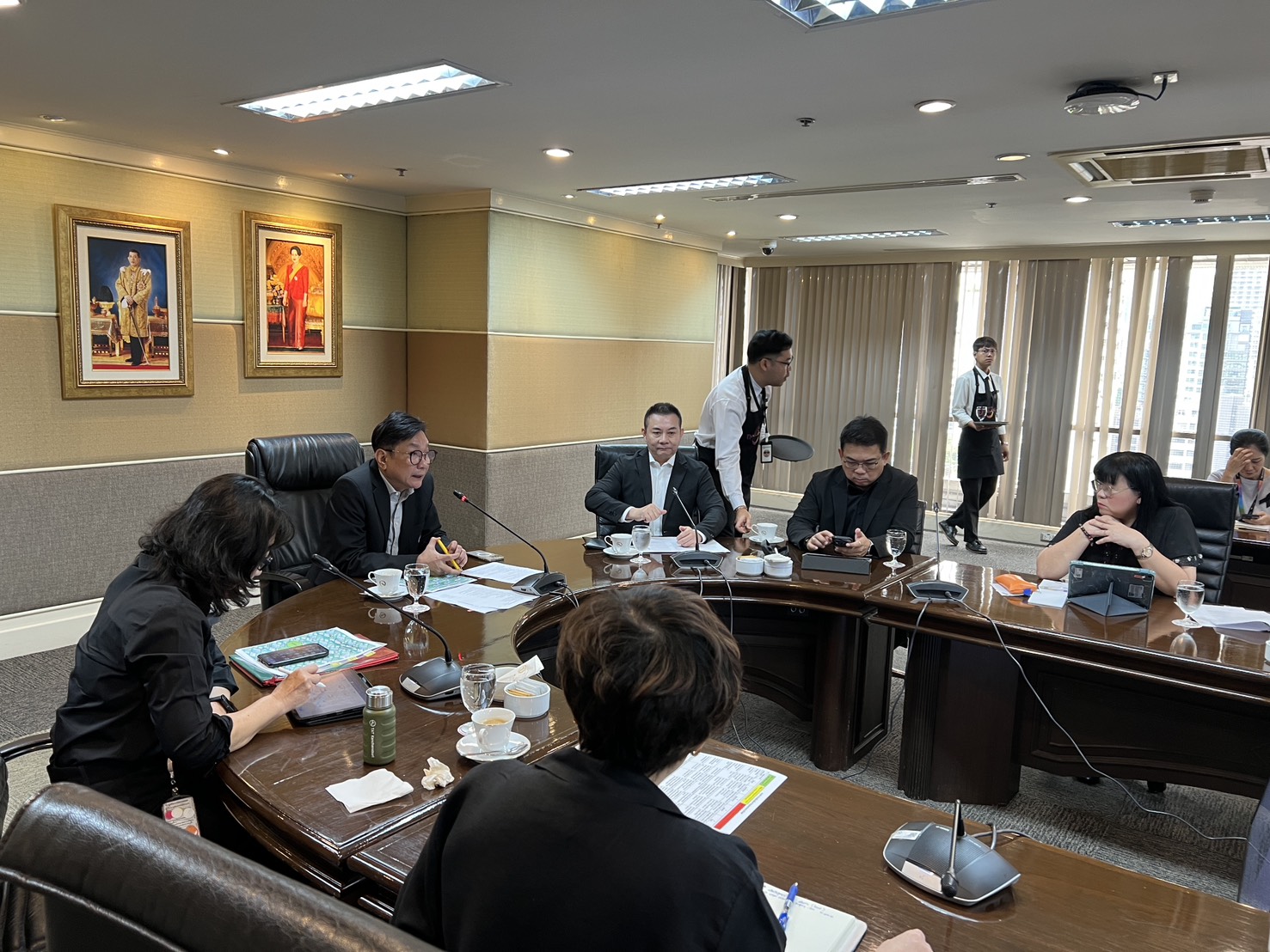 ททท. เปิดศูนย์ติดตามสถานการณ์ท่องเที่ยวในภาวะวิกฤต (ศตท.) เพื่อติดตามประเมินสถานการณ์น้ำท่วมในพื้นที่ภาคใต้และประมวลผลเพื่อสนับสนุนประสานงาน รวบรวมข้อมูลในการสื่อสารบริการนักท่องเที่ยว