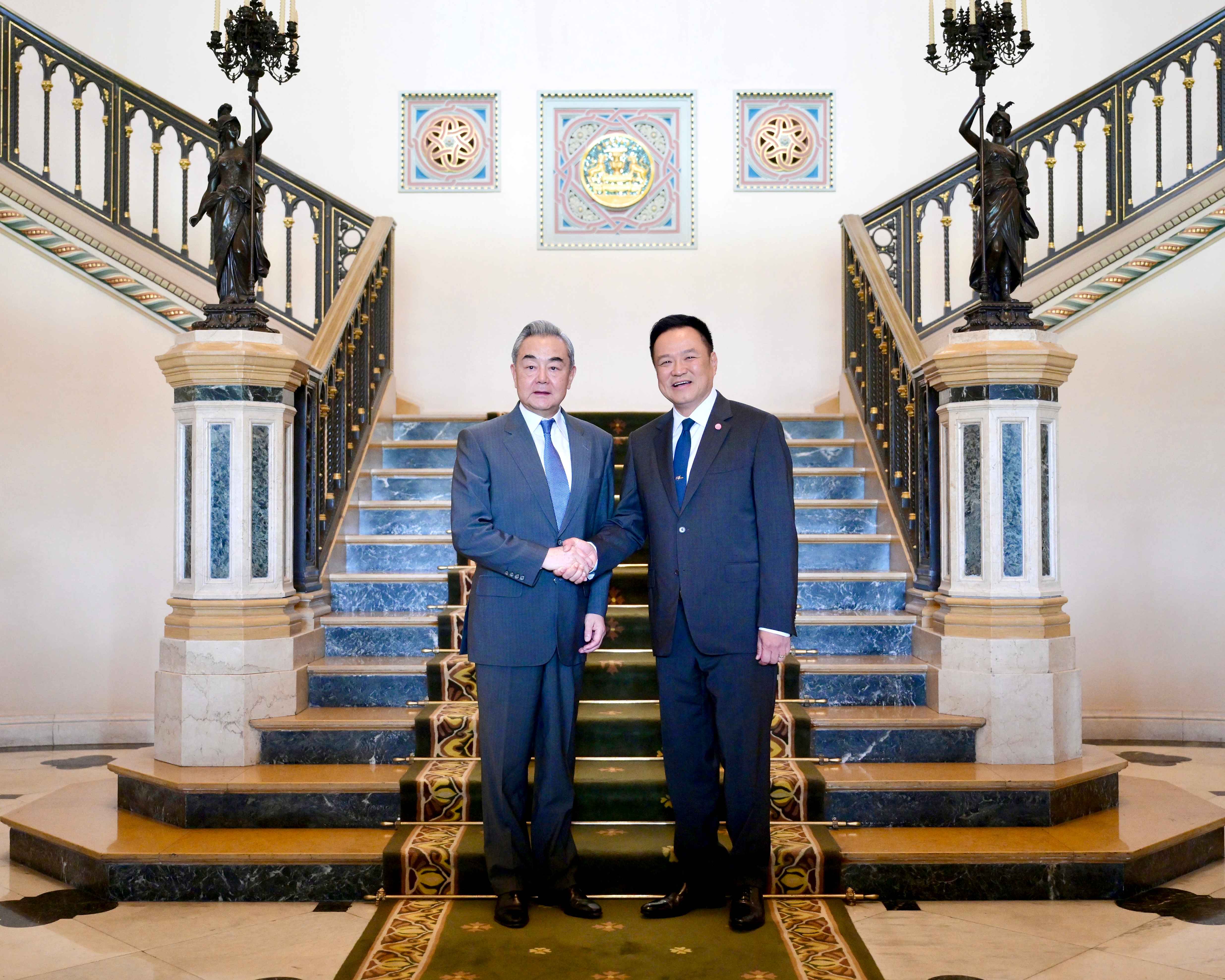 “หวัง อี้ เยือนไทย” แต้มต่อการตลาดปลุกความเชื่อมั่น เปิดเกมรุกท่องเที่ยวคุณภาพไทย–จีน