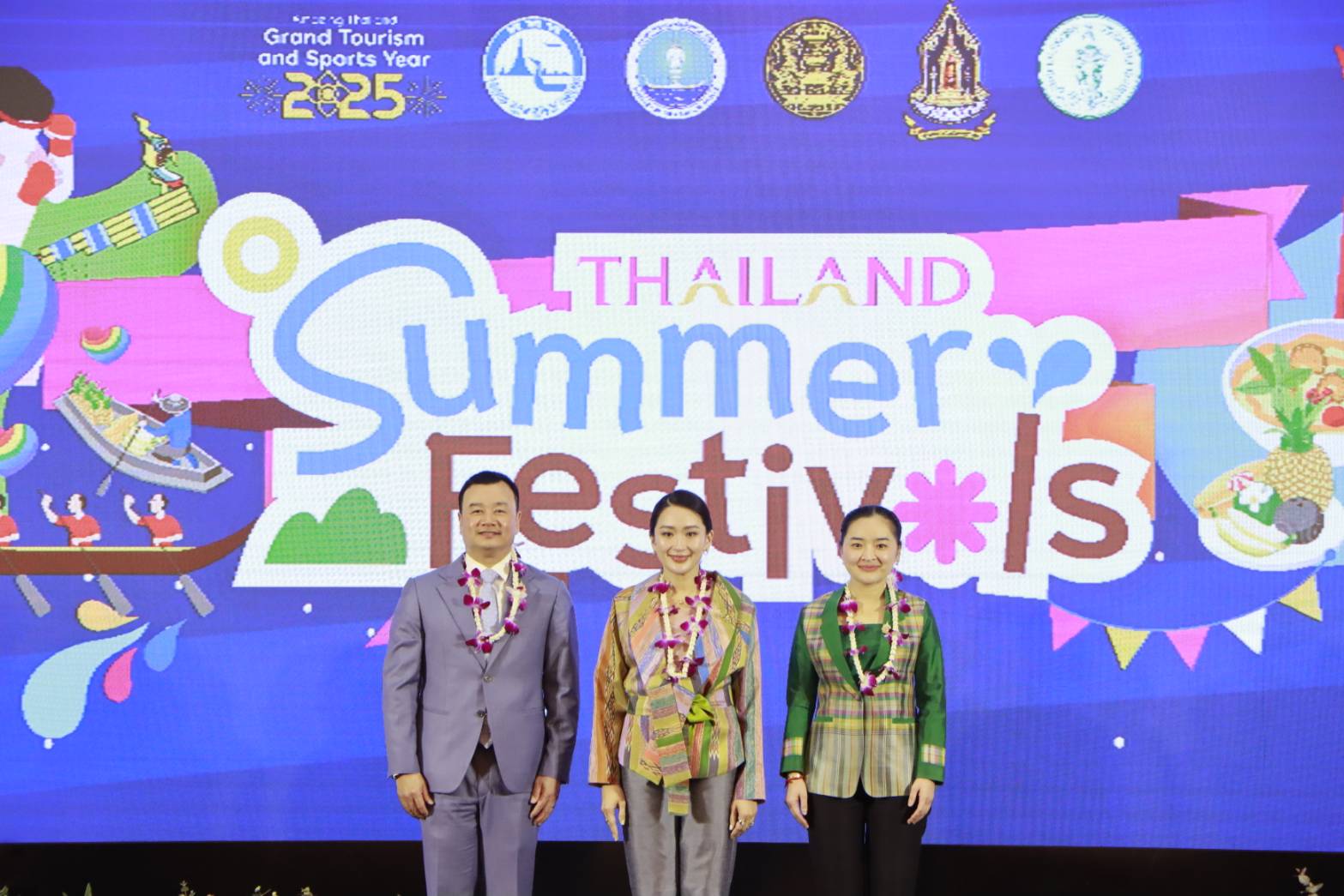 นายกรัฐมนตรีจุดพลุโครงการ Thailand Summer Festivals สร้างสีสันการท่องเที่ยวไทยอย่างยิ่งใหญ่ ด้วยแนวคิด "7 Months 7 Wonders Summer Festivals” บูมอีเวนต์ทั่วประเทศต่อเนื่องตลอด 7 เดือนเต็ม!