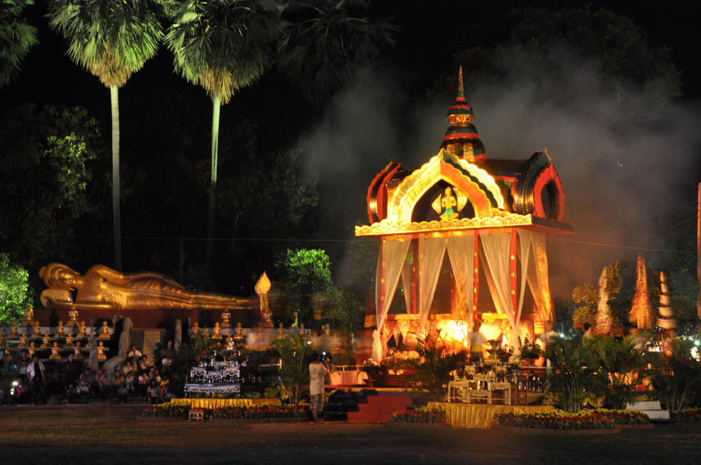 ททท.สำนักงานแพร่ เชิญร่วมสืบสานงานประเพณีอัฐมีบูชา จังหวัดอุตรดิตถ์ ปี ๒๕๕๕