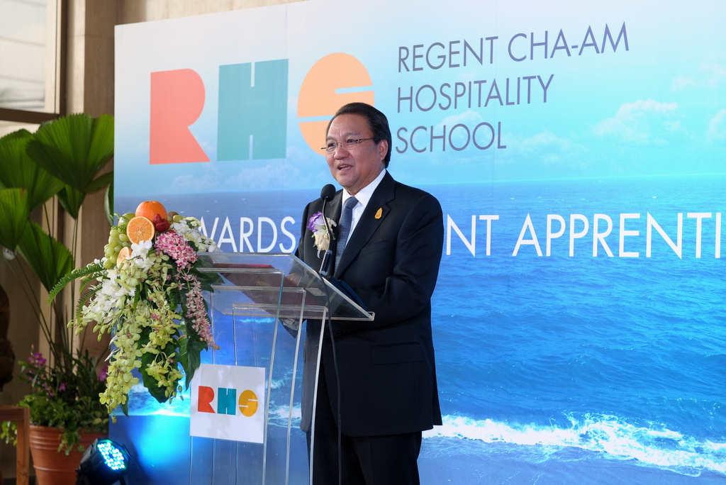 กลุ่มบริษัท เดอะรีเจ้นท์ กรุ๊ป เตรียมความพร้อมให้กับอุตสาหกรรมท่องเที่ยวรับ AEC เปิดตัว  “โรงเรียนการโรงแรมและท่องเที่ยว รีเจ้นท์ ชะอำ” ผลิตบุคลากรคุณภาพระดับปฏิบัติการ