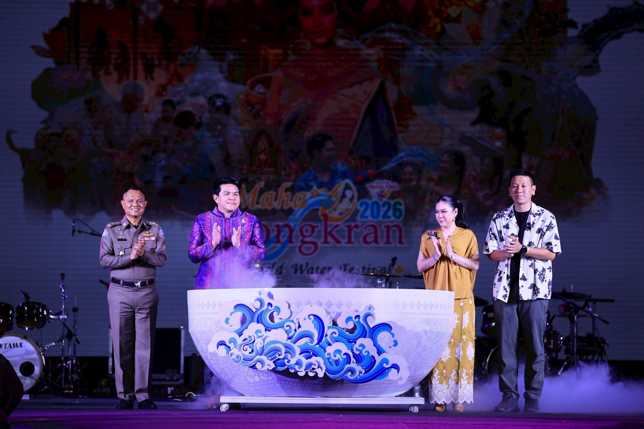 รมว.สุรศักดิ์ เปิดฉาก “Maha Songkran World Water Festival 2026” อย่างยิ่งใหญ่  11-15 เมษายนนี้ ณ สวนเบญจกิติ โชว์เสน่ห์ไทยร่วมสมัยสู่หมุดหมายเฟสติวัลระดับโลก