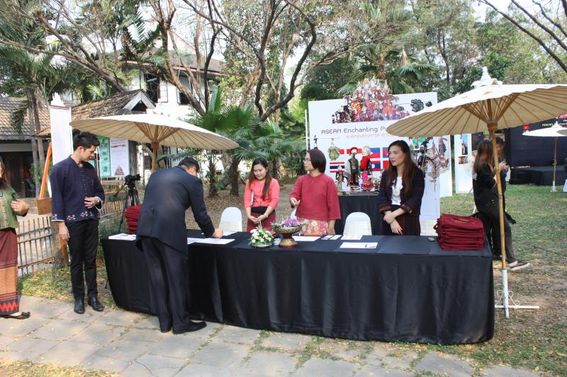 ททท. ร่วมกับ มช. จัดงานแถลงข่าว ละครหุ่นตระการตาอาเซียน  ASEAN Enchanting Puppets 2013