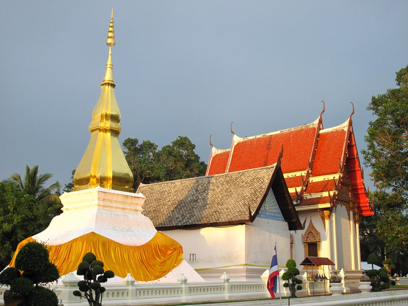 ททท. หนุนคาราวานไทยท่องเที่ยว “ ไหว้พระธาตุอีสาน สานสัมพันธ์สู่ AEC ” รับงานไหมนานาชาติฯ ขอนแก่น
